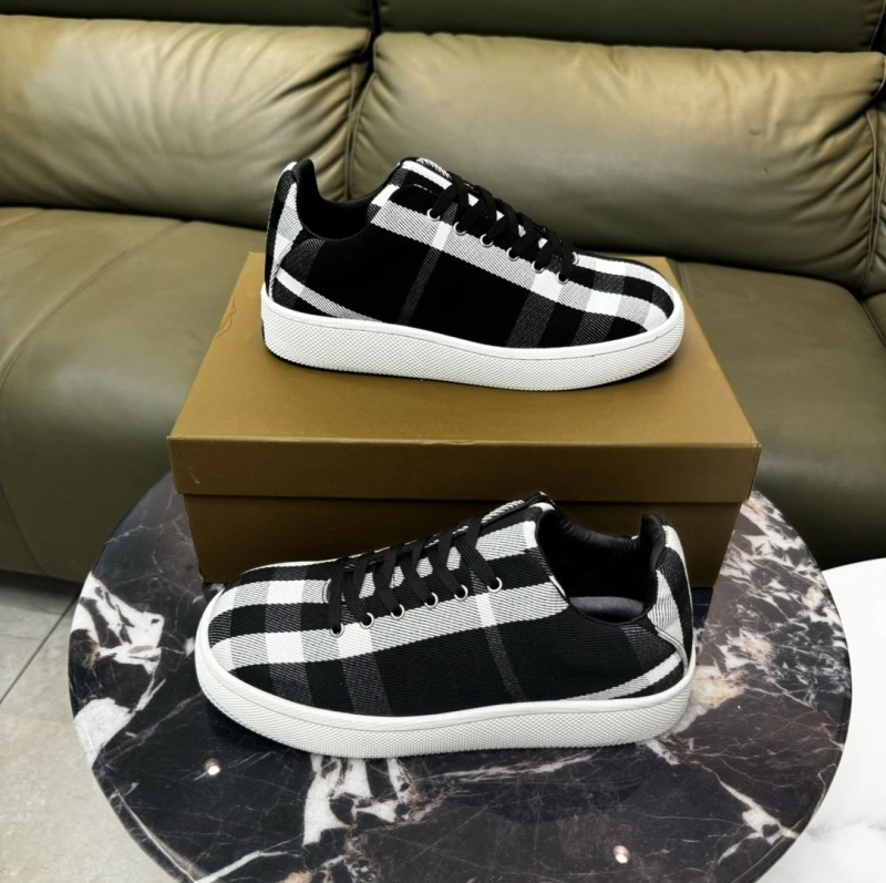 Comfortable Bxrbxrry Sneakers 115408