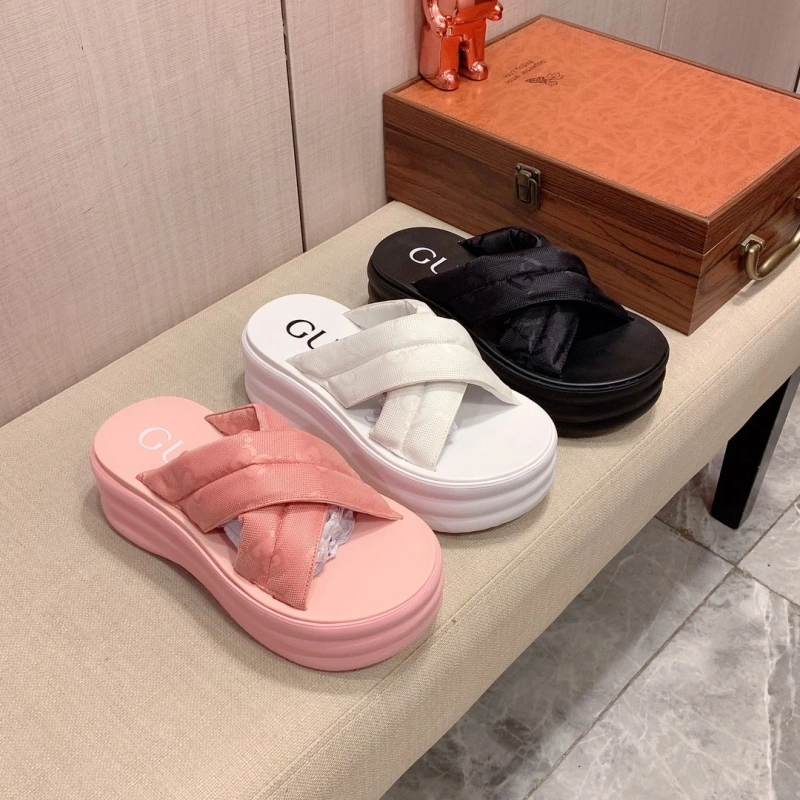 Fashionable Gxccx Slippers 164226