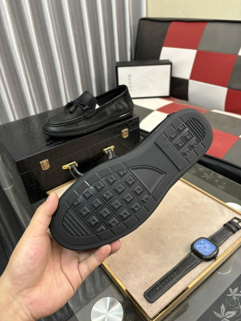 Stylish Gxccx Leather Shoes 163149