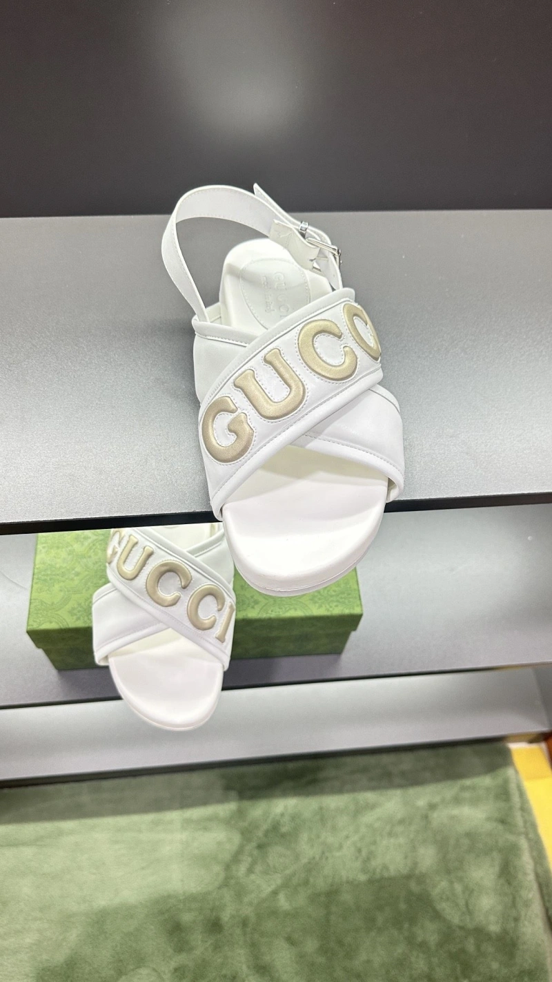 EyeCatching Gxccx Sandals 162766
