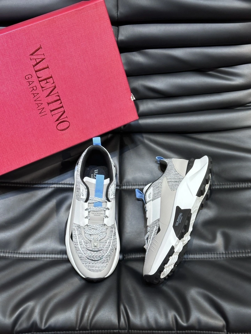 Versatile Vxlxntino Sneakers 231578