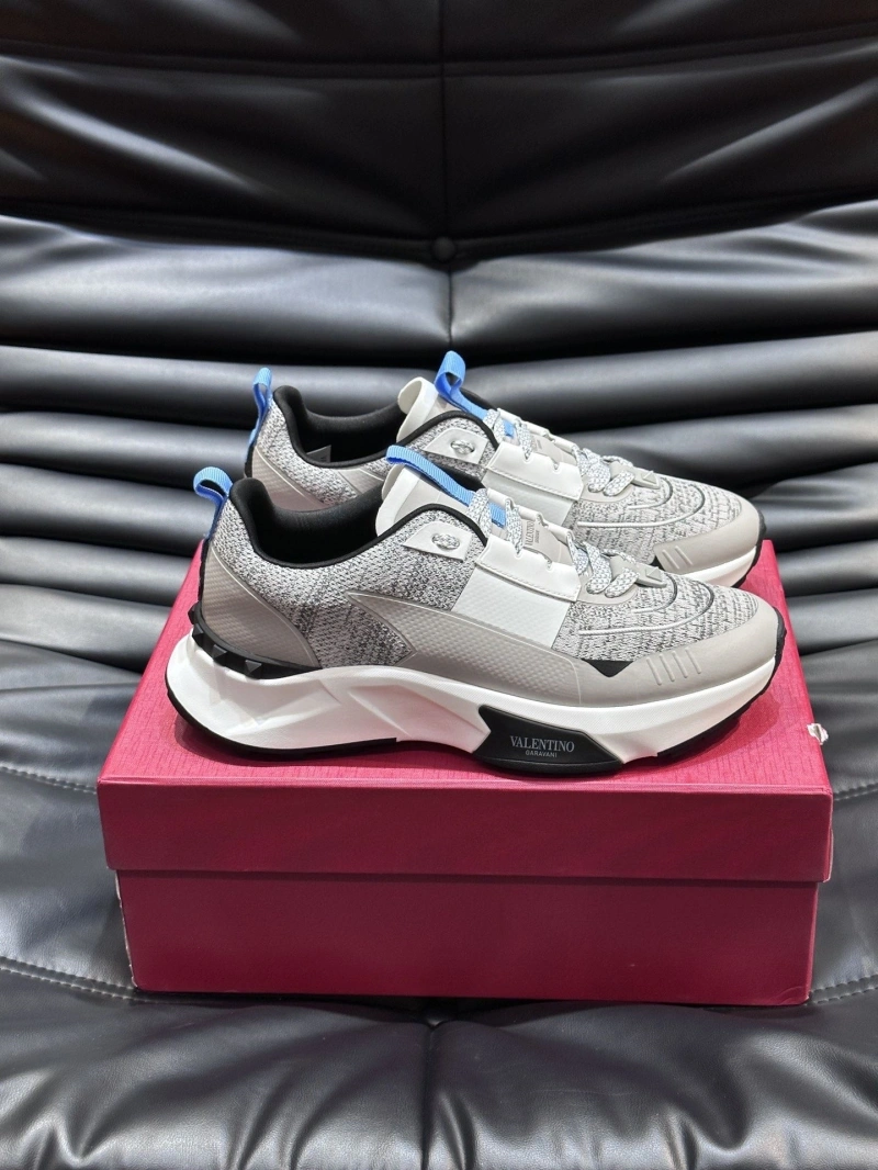 Versatile Vxlxntino Sneakers 231578