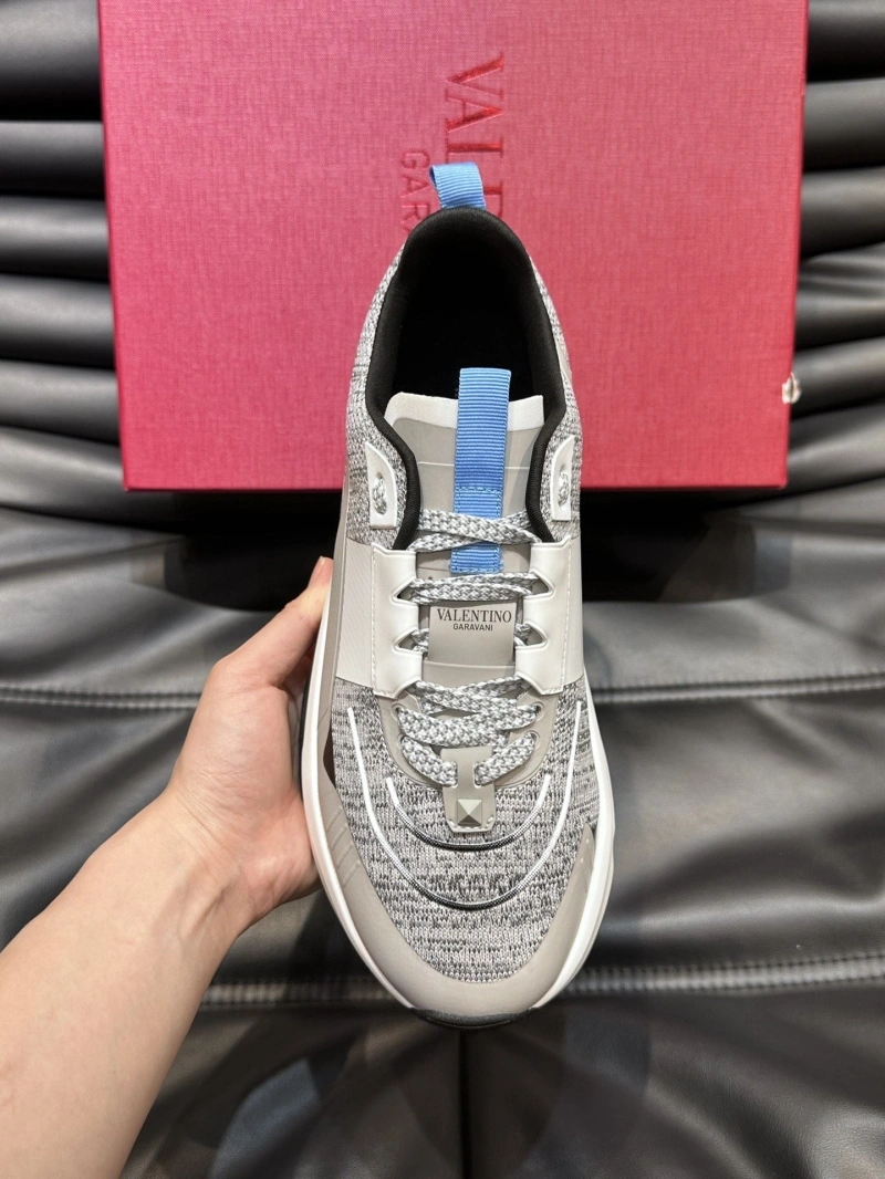 Versatile Vxlxntino Sneakers 231578