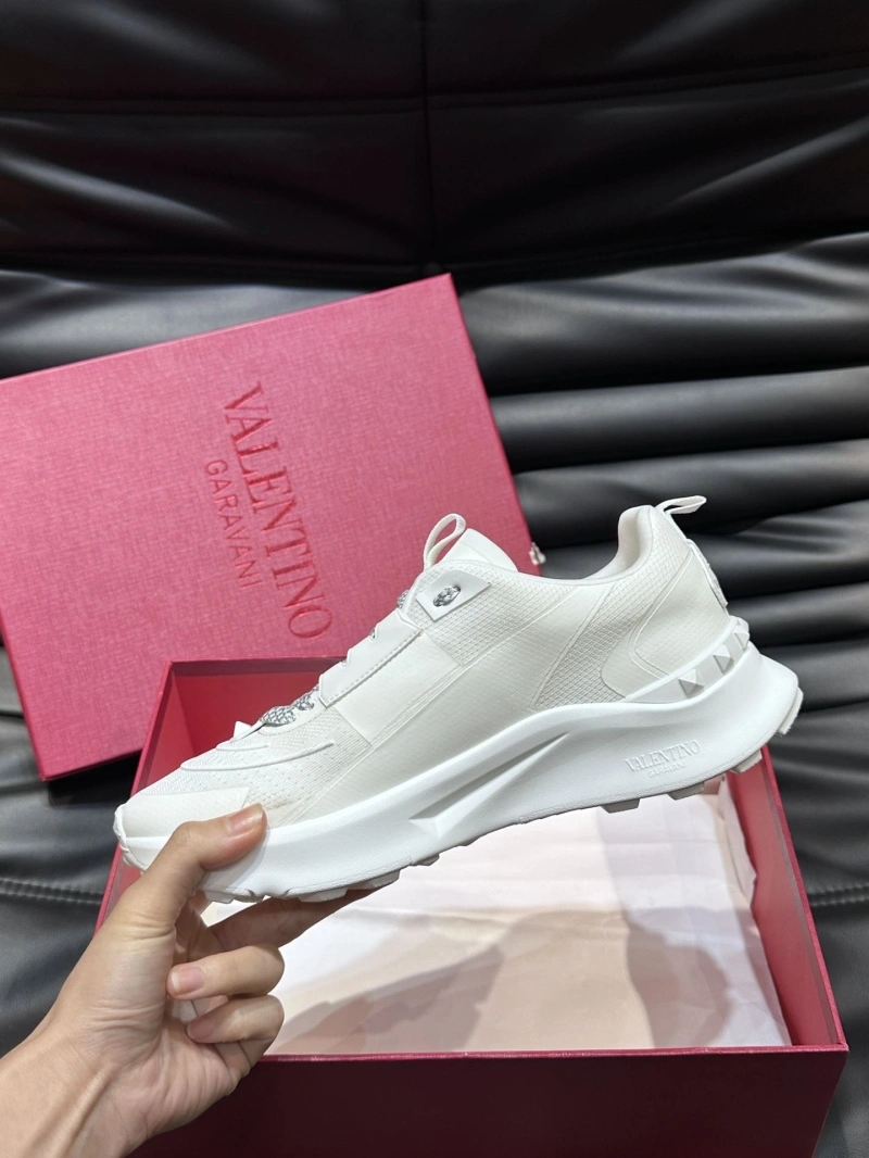 Lightweight Vxlxntino Sneakers 231579