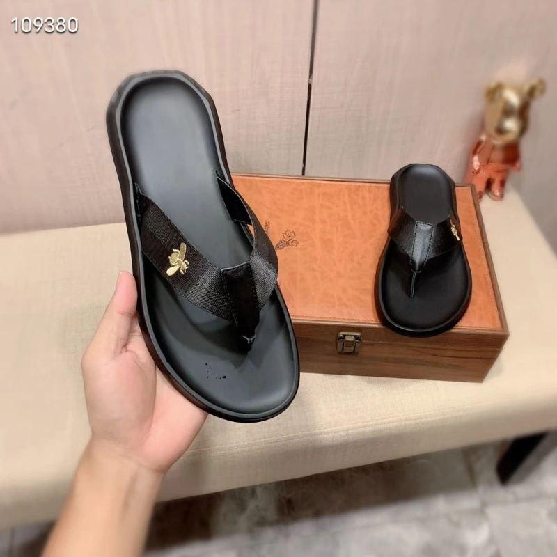 Minimalist Gxccx Slippers 164214