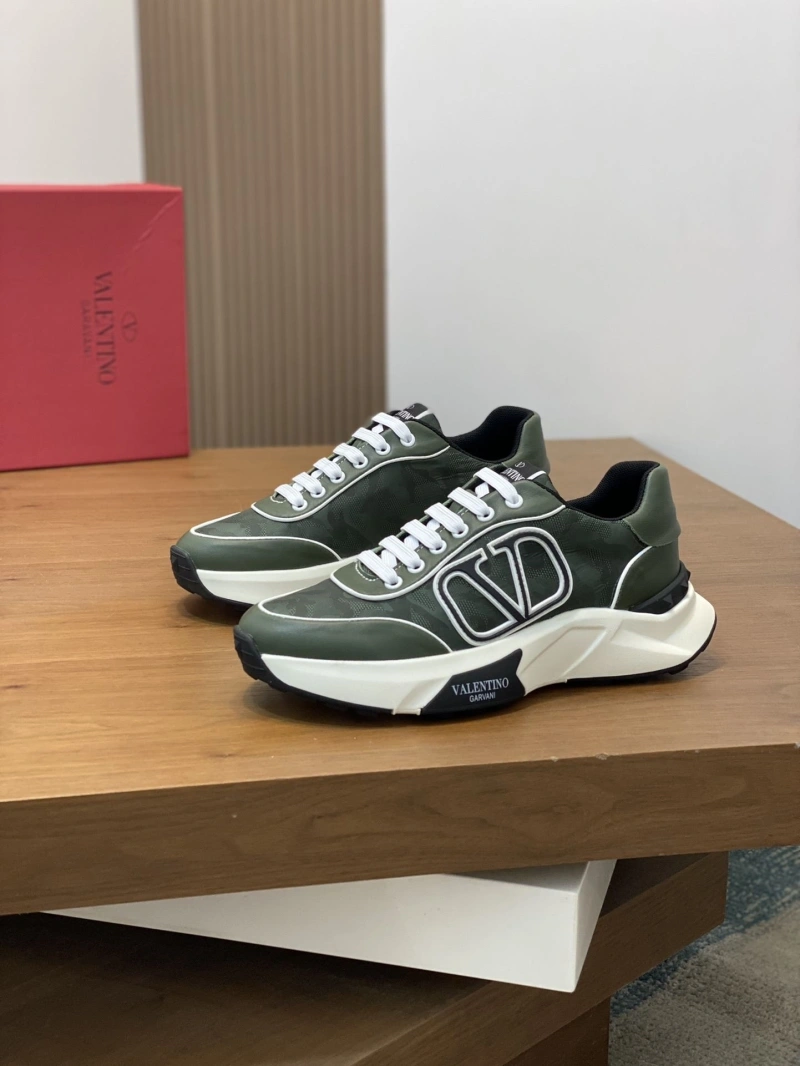 Trendsetting Vxlxntino Sneakers 231564