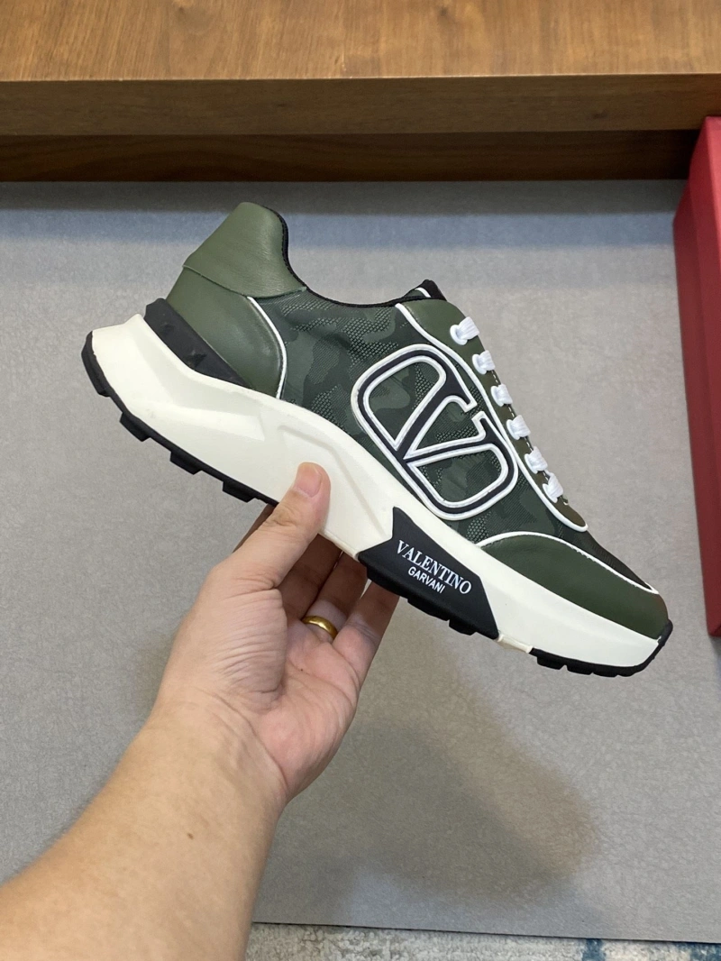 Trendsetting Vxlxntino Sneakers 231564