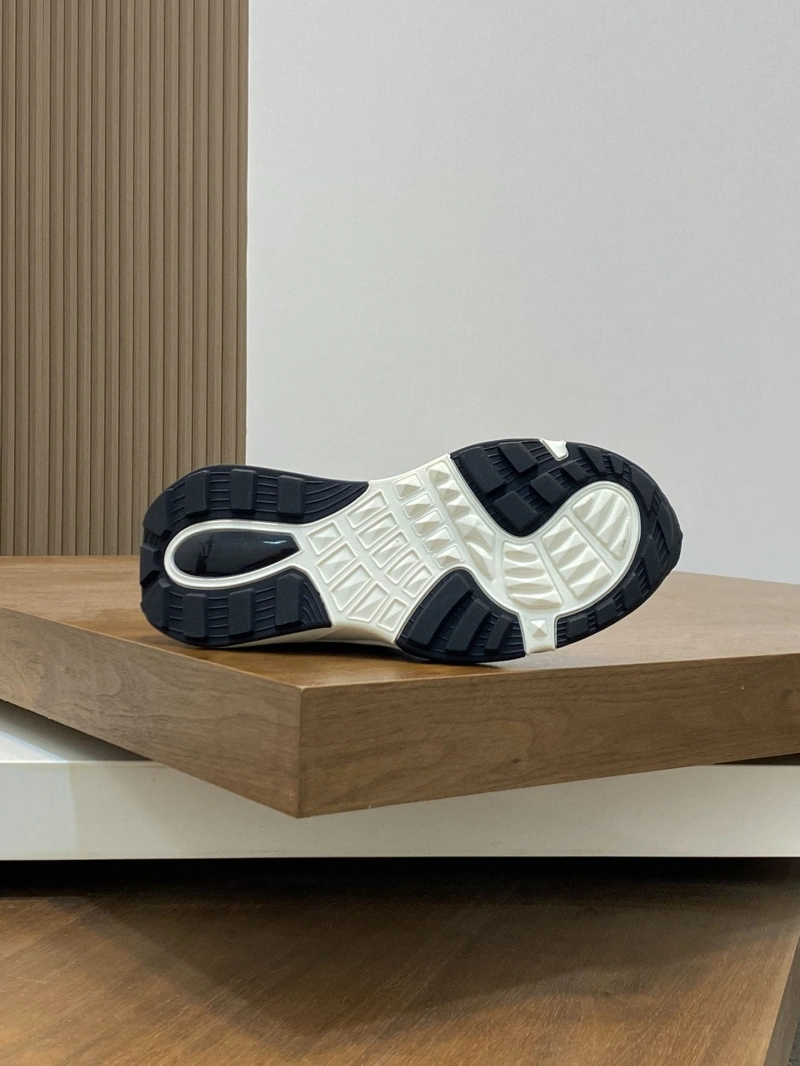 Trendsetting Vxlxntino Sneakers 231564