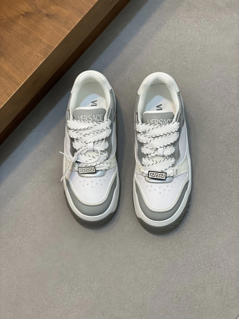 Gxvxnchy Sneakers AllSeason 154232