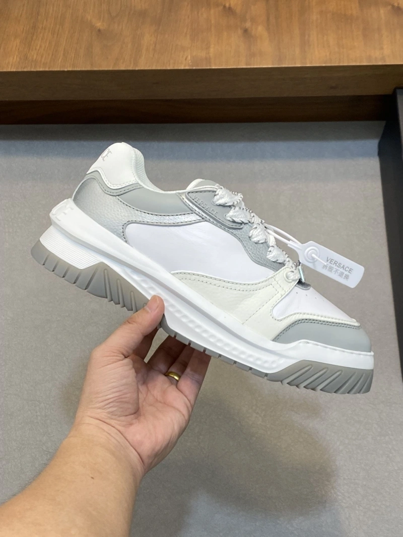 Gxvxnchy Sneakers AllSeason 154232