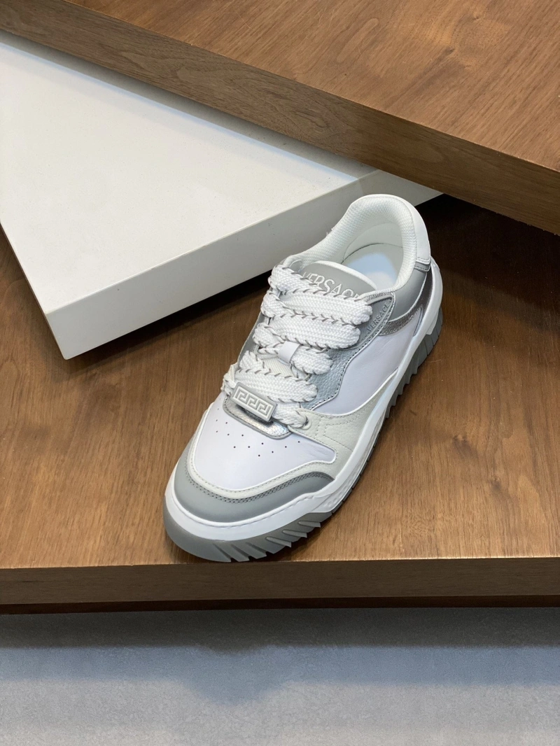 Gxvxnchy Sneakers AllSeason 154232