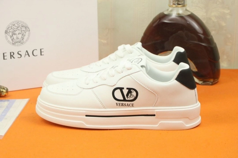 Gxvxnchy Sneakers Sophisticated 154224