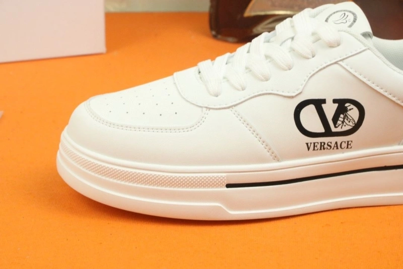 Gxvxnchy Sneakers Sophisticated 154224