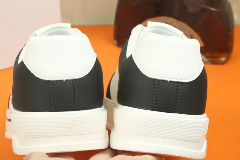 Gxvxnchy Sneakers Durable 154222
