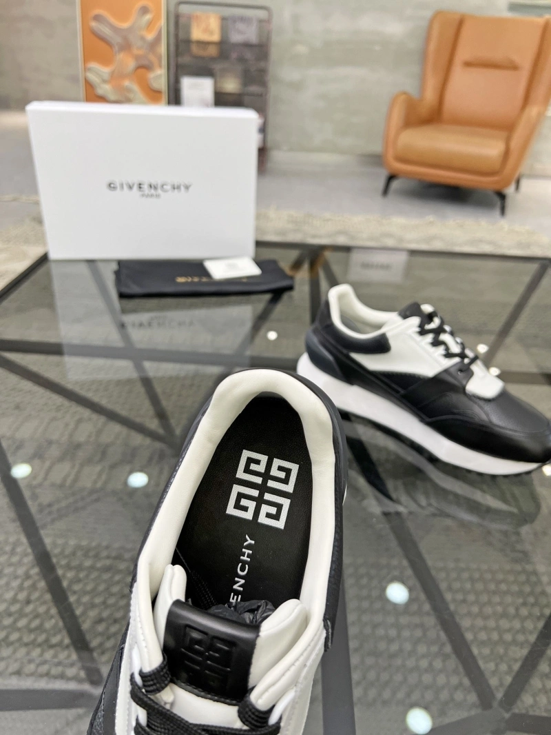 Gxvxnchy Sneakers StreetReady 154233