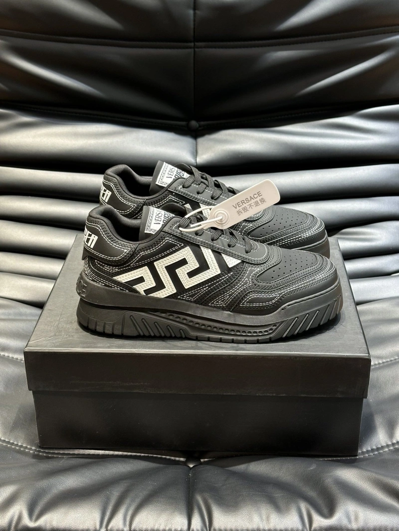 Versatile Gxvxnchy Sneakers 154217