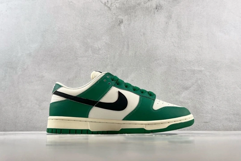 Modern Nxkx Sneakers 199879