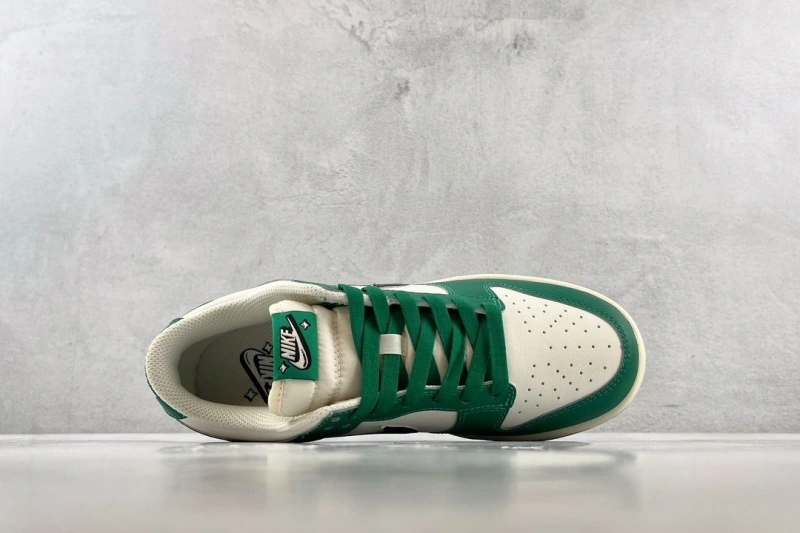 Modern Nxkx Sneakers 199879