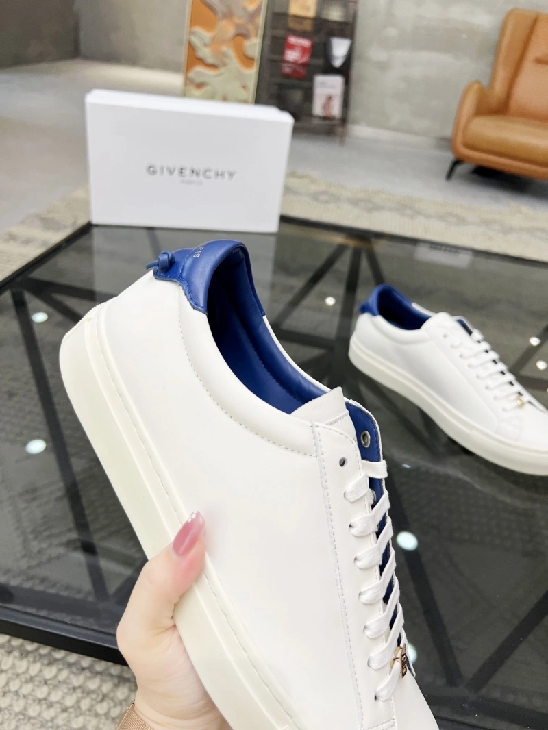 Gxvxnchy Sneakers DailyWear 154211