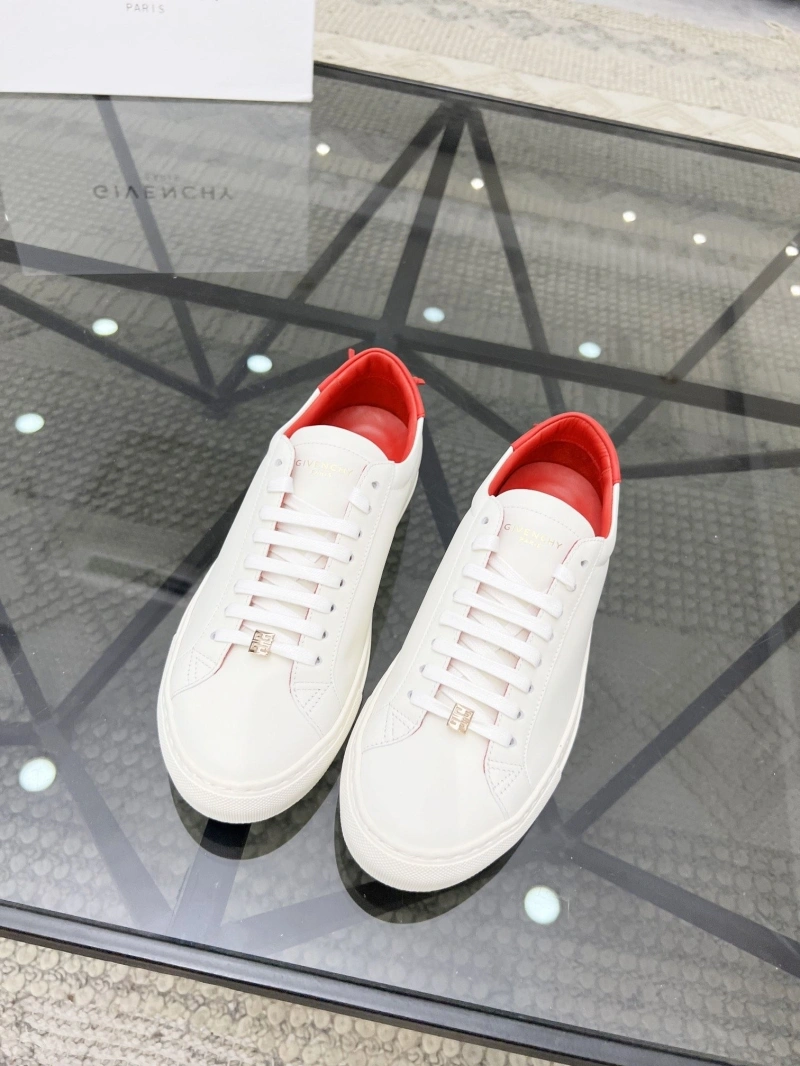 Stylish Gxvxnchy Sneakers 154215