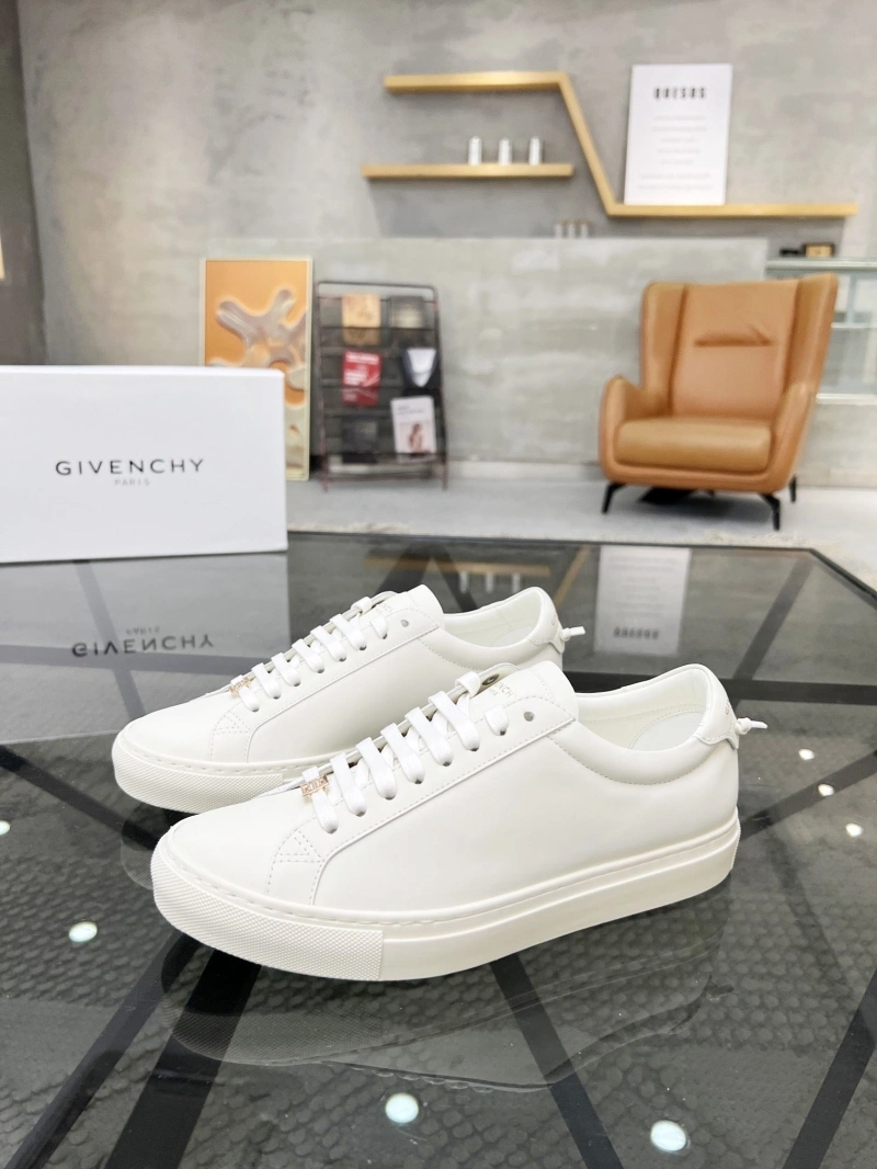 Gxvxnchy Sneakers Modern 154212