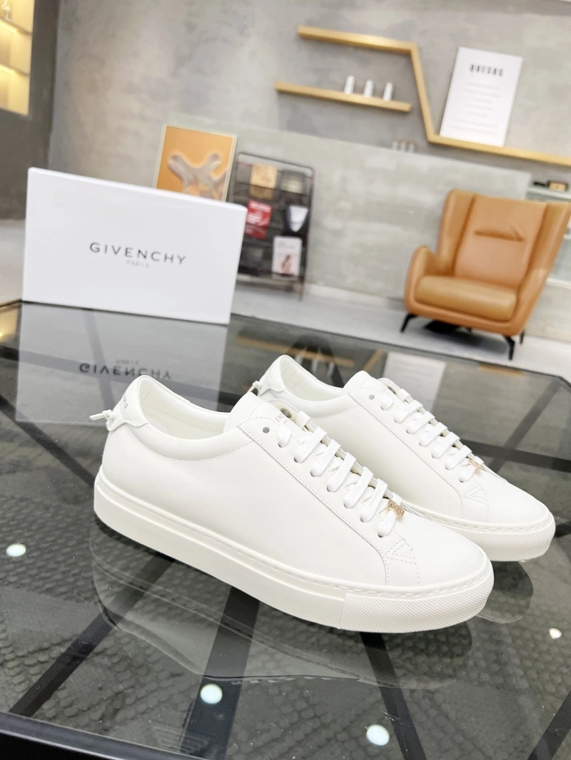 Gxvxnchy Sneakers Modern 154212