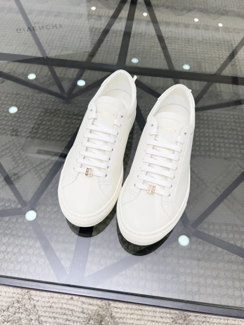 Gxvxnchy Sneakers Modern 154212