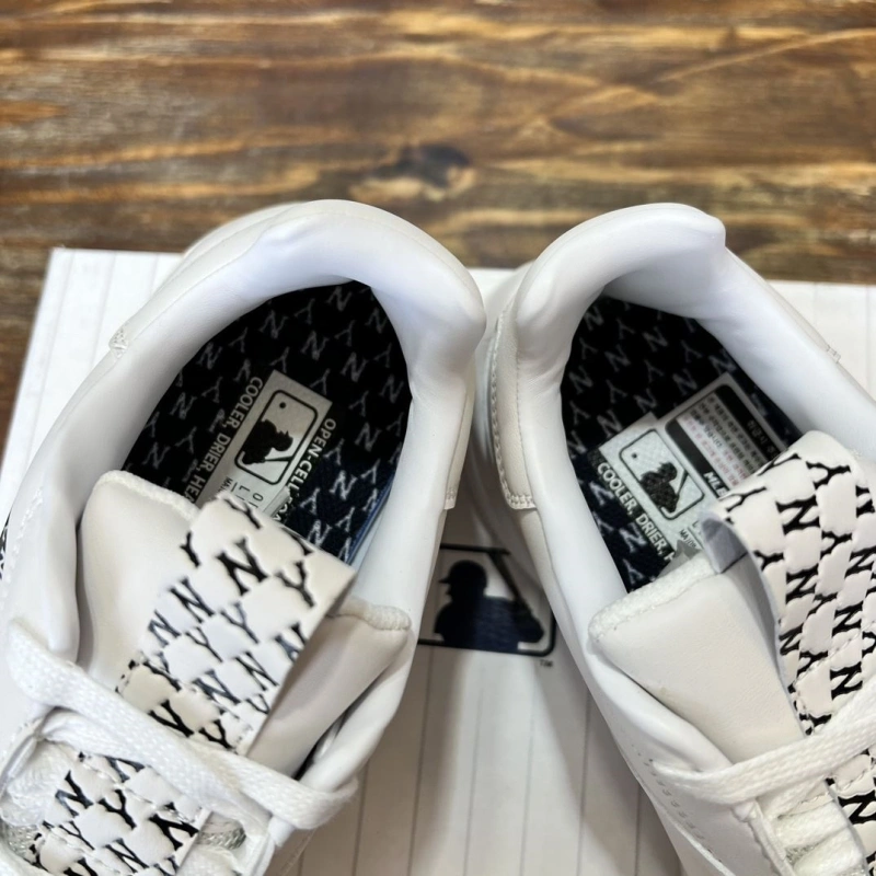 Gxccx Sneakers HighQuality 163971