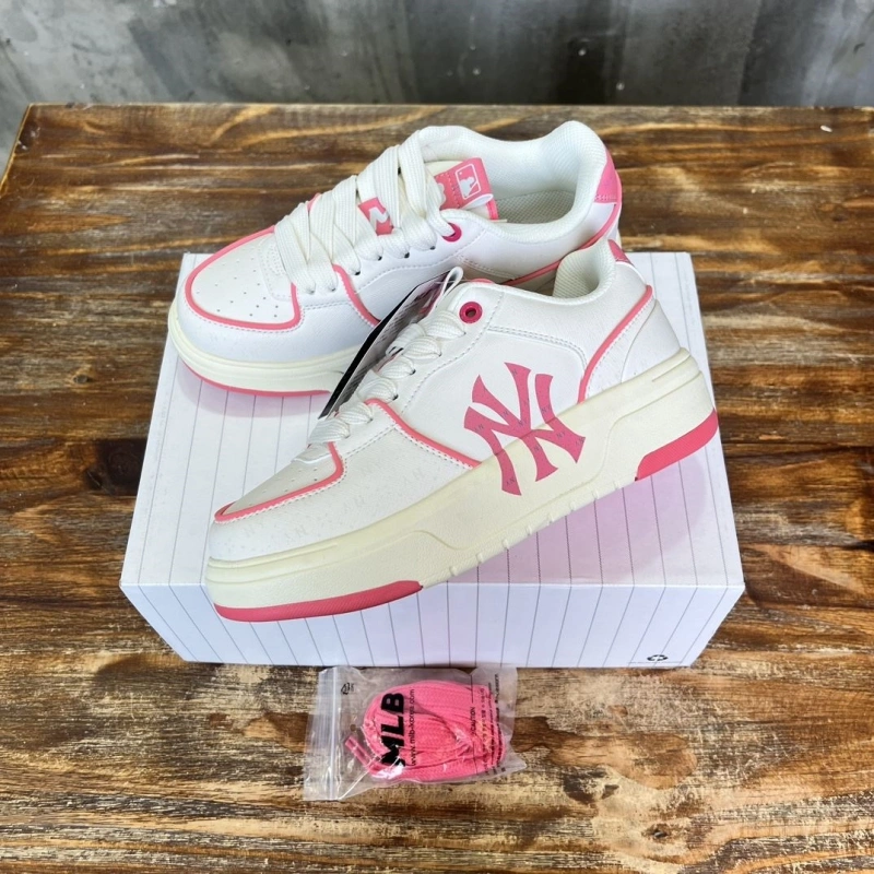 WellDesigned Gxccx Sneakers 163972