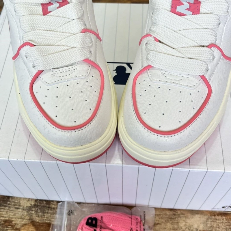 WellDesigned Gxccx Sneakers 163972