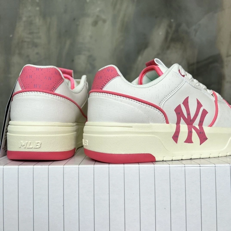 WellDesigned Gxccx Sneakers 163972