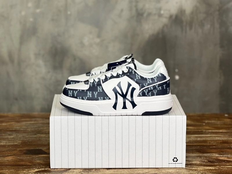 Gxccx Sneakers EyeCatching 163968