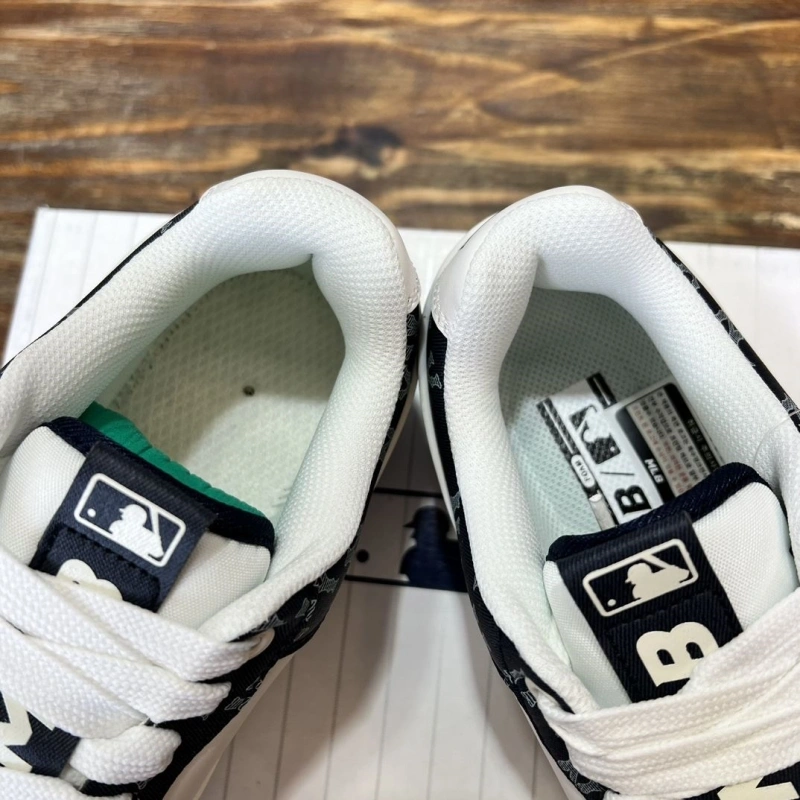 Gxccx Sneakers EyeCatching 163968