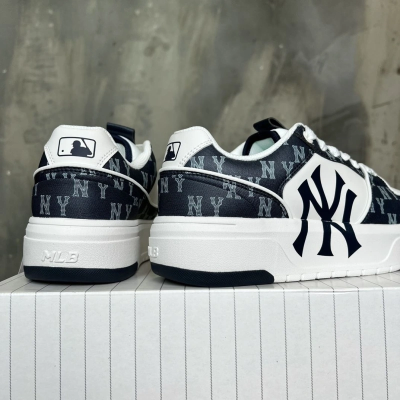 Gxccx Sneakers EyeCatching 163968