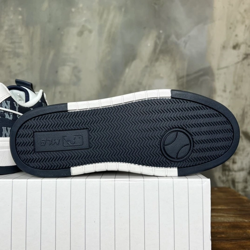 Gxccx Sneakers EyeCatching 163968