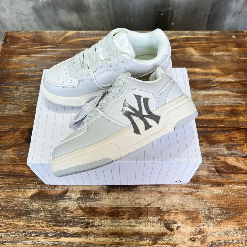 Bold Gxccx Sneakers 163964