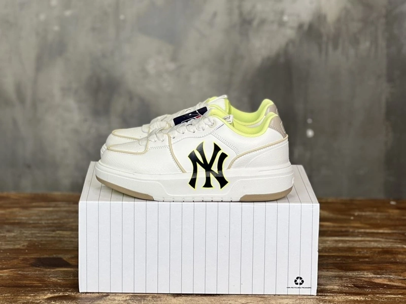 Bright Gxccx Sneakers 163962