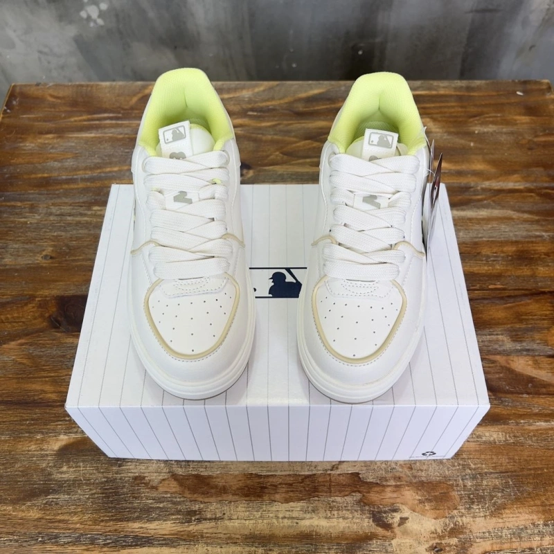 Bright Gxccx Sneakers 163962