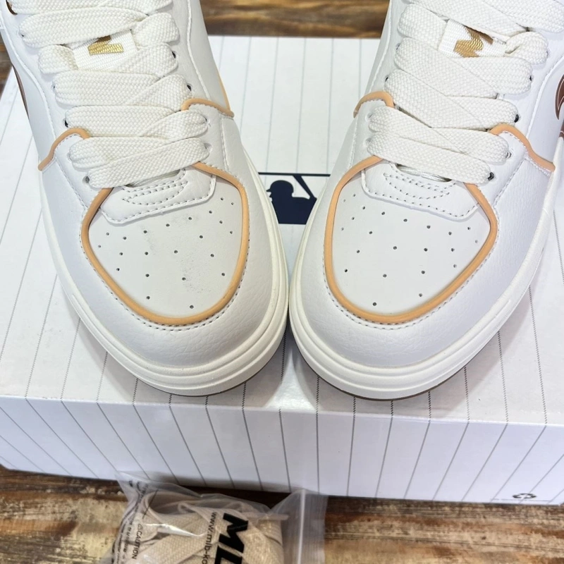 Unique Gxccx Sneakers 163948