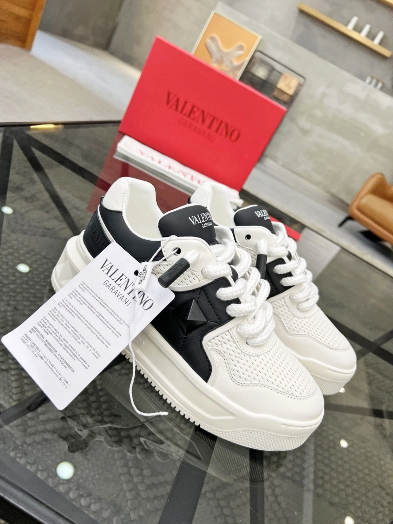 Classic Vxlxntino Sneakers 231545