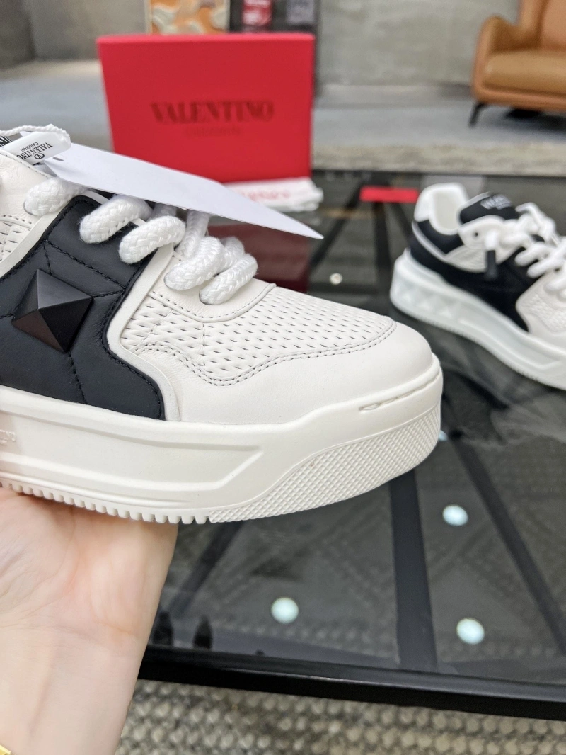 Classic Vxlxntino Sneakers 231545