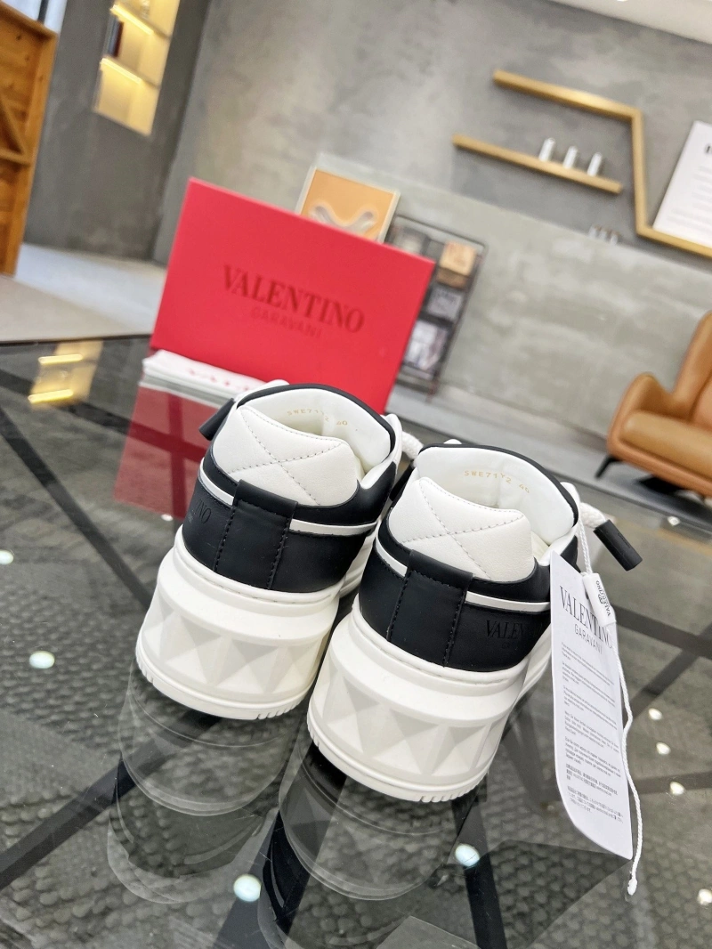 Classic Vxlxntino Sneakers 231545