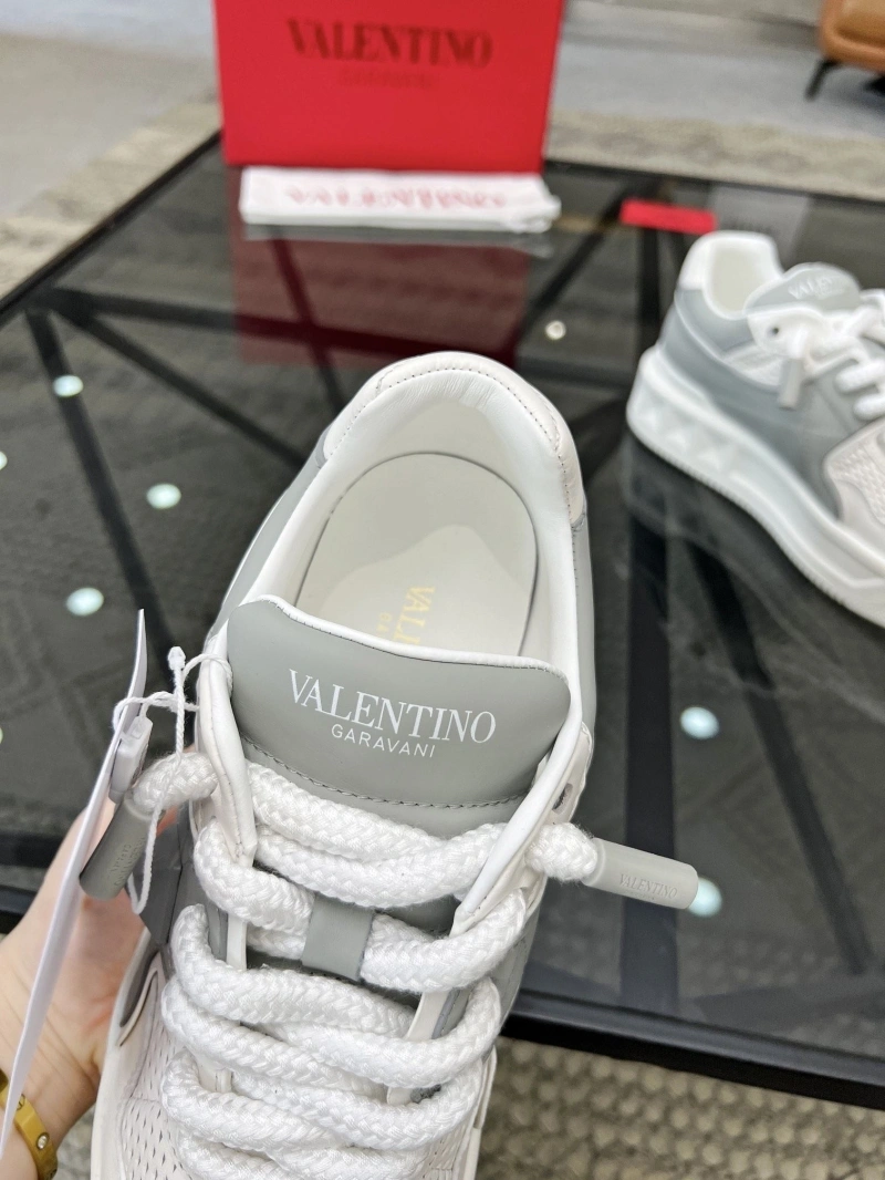 AllSeason Vxlxntino Sneakers 231543