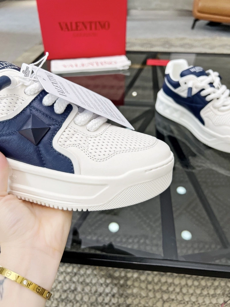 Sleek Vxlxntino Sneakers 231542