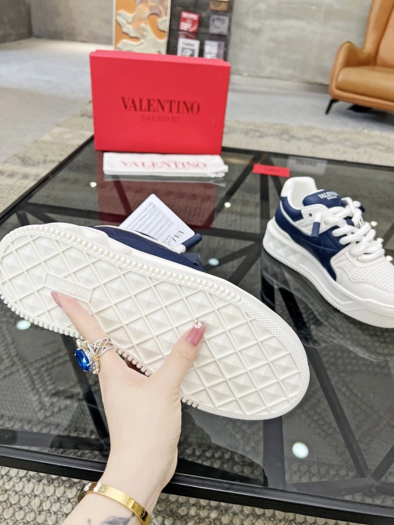 Sleek Vxlxntino Sneakers 231542