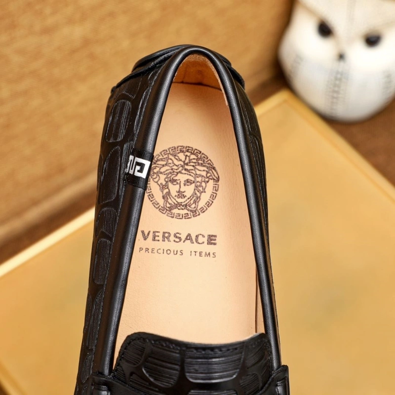 WellDesigned Gxvxnchy Leather Shoes 154445