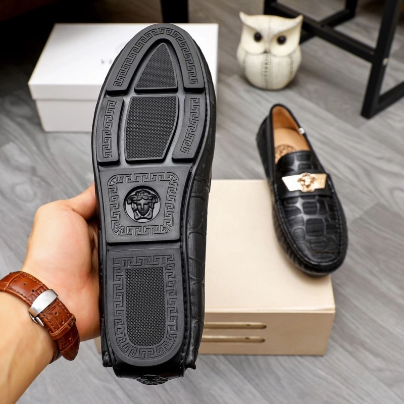 WellDesigned Gxvxnchy Leather Shoes 154445