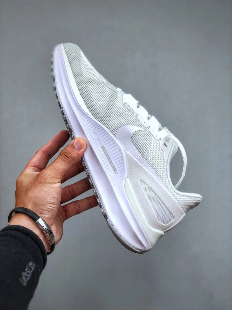 WellDesigned Nxkx Sneakers 199814
