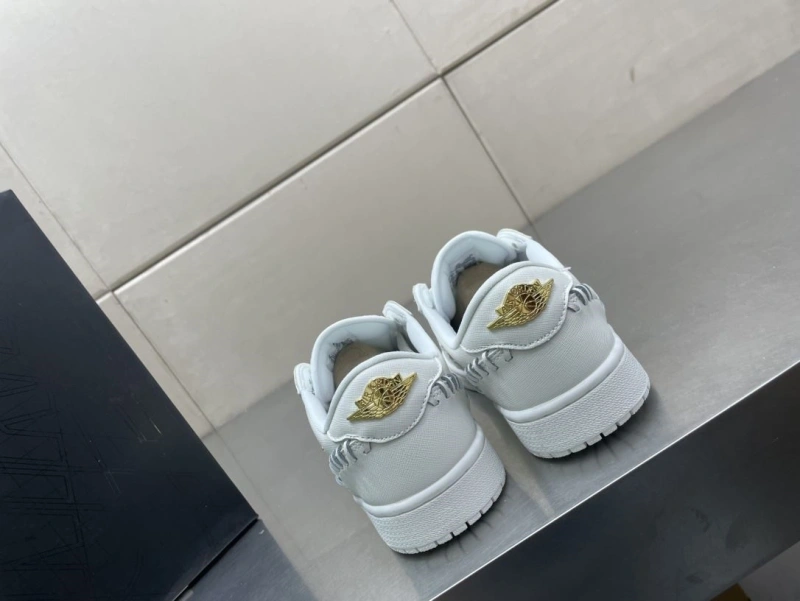 Sophisticated Nxkx Sneakers 199789