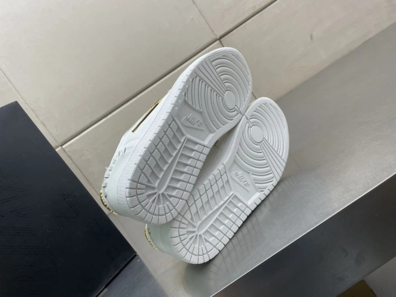 Sophisticated Nxkx Sneakers 199789